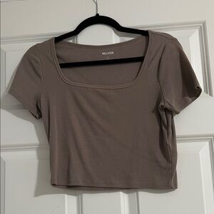 Hollister Women's Brown Short Sleeve Crop Top